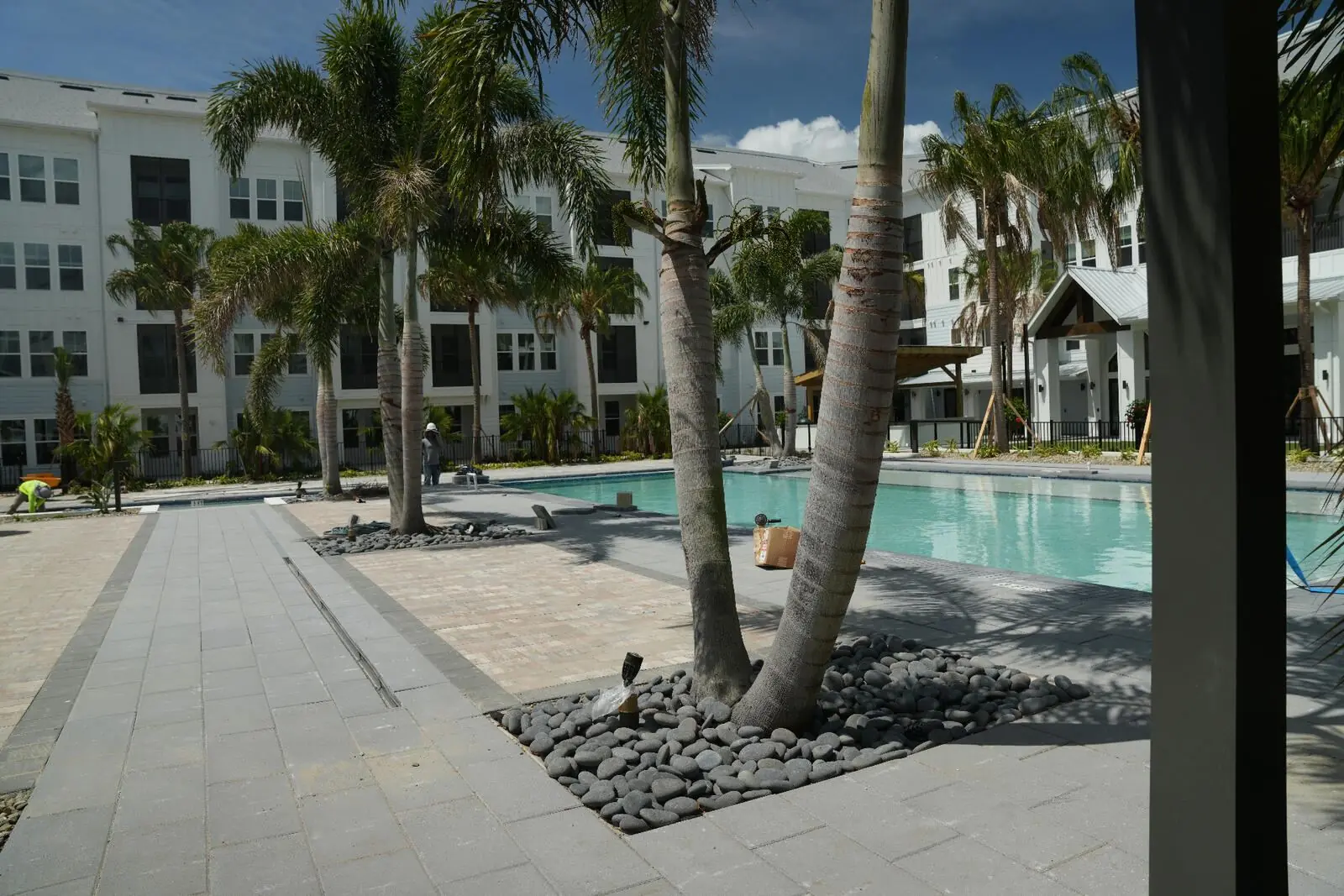 Hallmark Pool & Spa World / Pool Builder Orlando completed pool installation